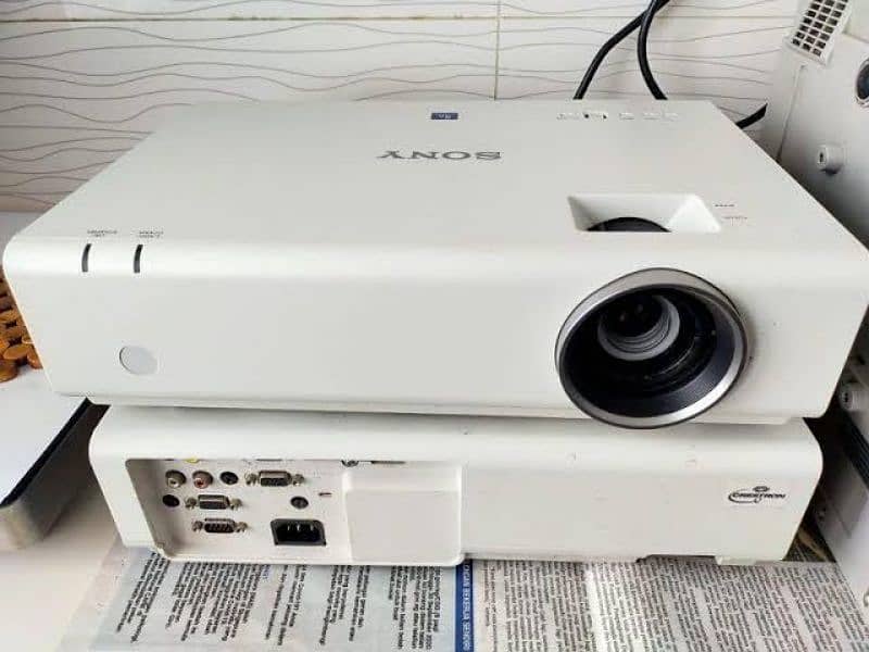 Full HD Projector On Rent 1