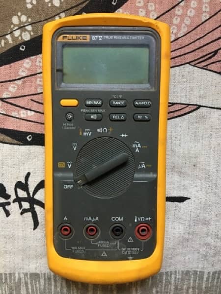 FLUCK 87iii voltage meter (made in USA) 1