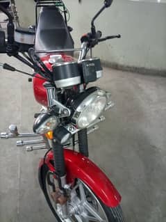 Suzuki GS 150