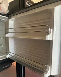 dawlance refrigerator (DC inverter)