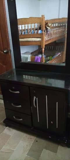 dressing table