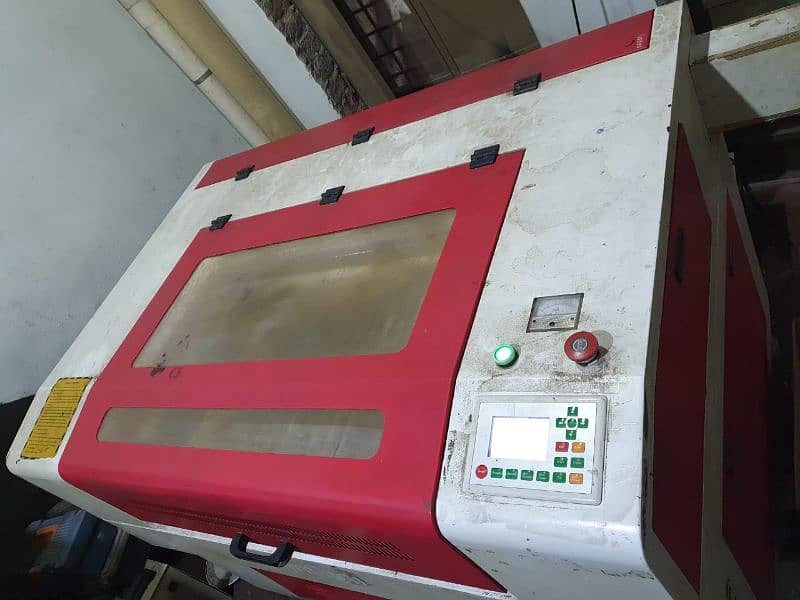 China 6090 2/3ft Co2 laser Cutting/Engraving Machine 2