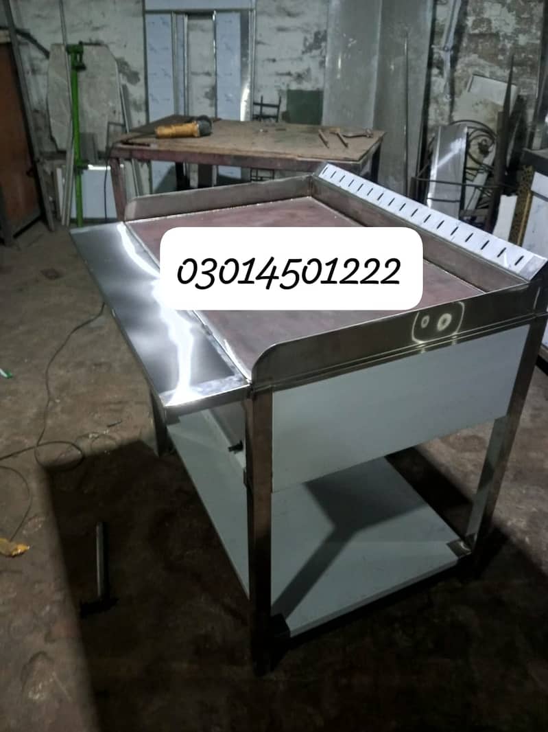 pizza oven/sharwama counter/deep fryer/hot plater/working table 9