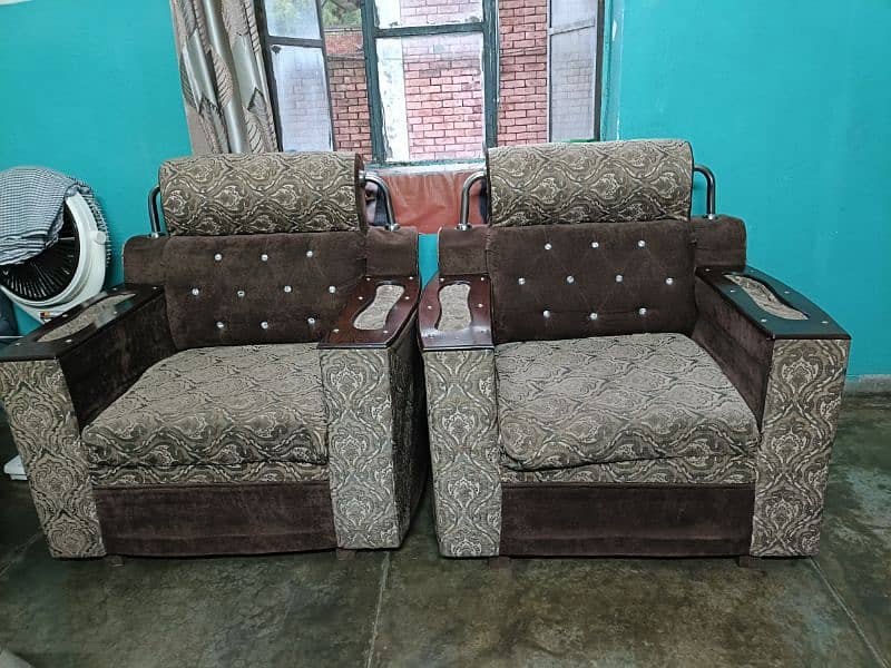 5 seater sofa 0