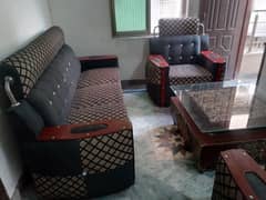 beautiful brown theme 6 seater (3-2-1) sofa set for urgent sale