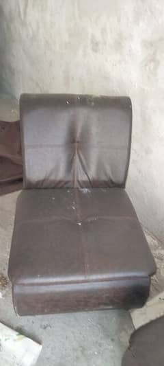 5 sofa seats and mirror urgently sale