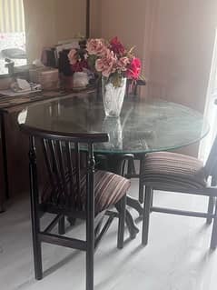 selling dinning table