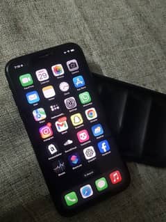 IPhone XR 64 GB Jv 88% Battery Health 10/10 Condition