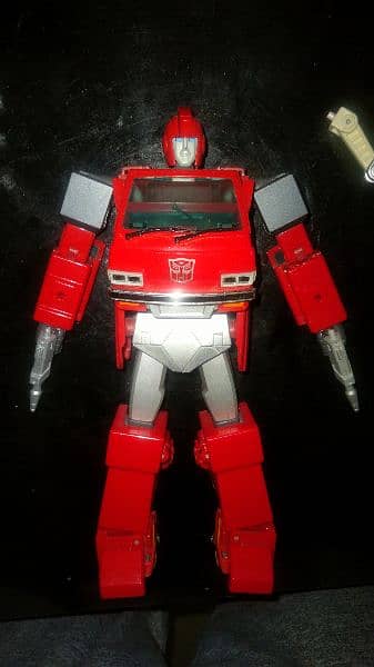 Transformers Masterpiece Ironhide. 10