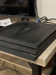 PS4 Pro Almost New condition | 2 controllers | 4 games with it