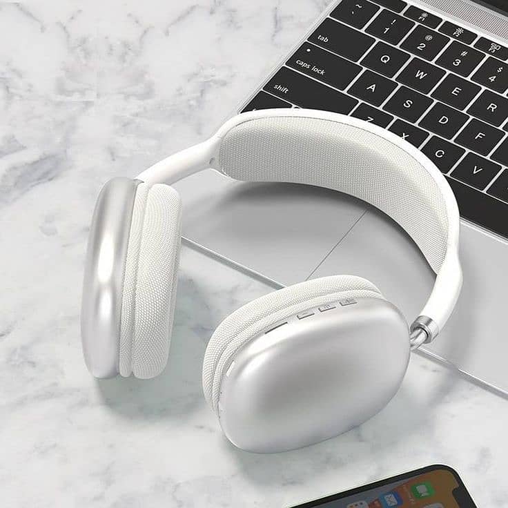 P9 Wireless Bluetooth Headphones 2