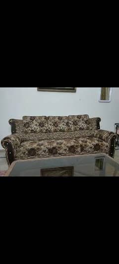 5 seater sofa And With tali wooden Table