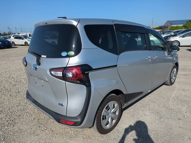 Toyota Sienta G LED HYBRID 2019 FRESH IMPORT 2