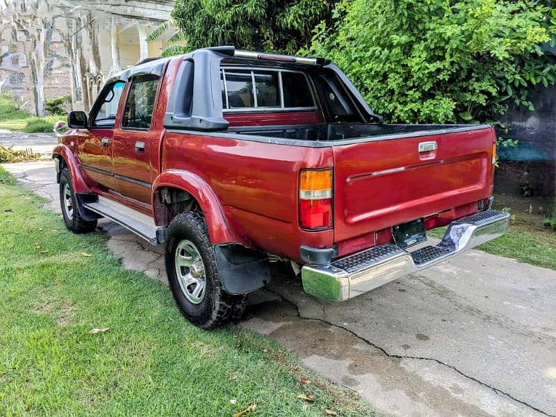 Toyota Hilux 1995 SSR-X LN109 5