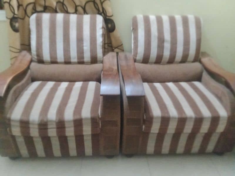 5 seater sofa for sale 0