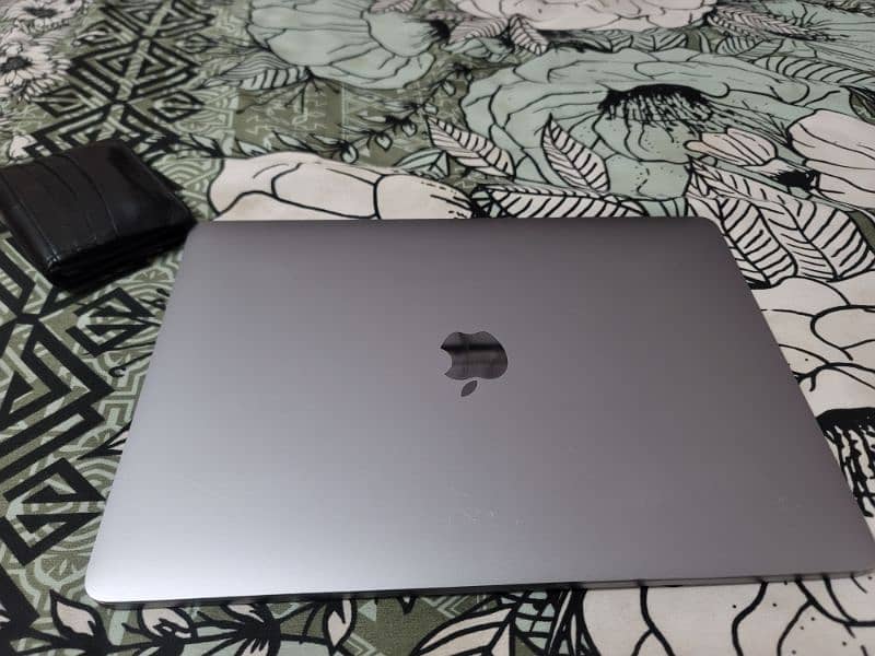 Macbook pro 2017 0