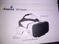eKlasse Vr glasses with built-in headphones and Bluetooth remote