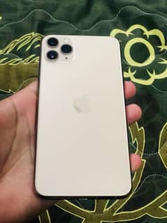 Selling Iphone 11 pro max 256 gb (Approved )