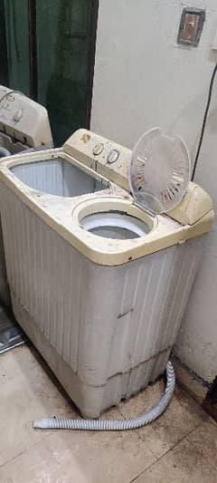 Haier Machine with Dryer Twin cab