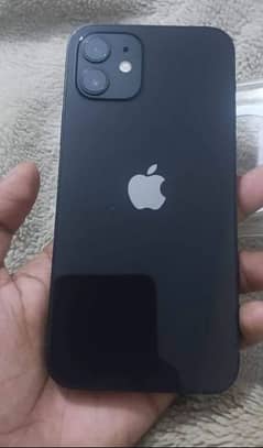 iPhone 12 10 of 10 condition water proof.  100 halte original set hai