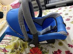 baby carrier/car seat