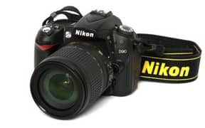 Nikon D-90 urgent sale