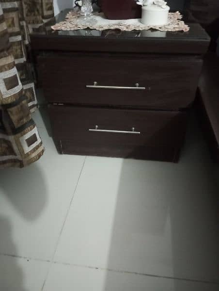 Bedroom set with dressing table 2