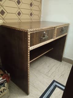 wooden study table