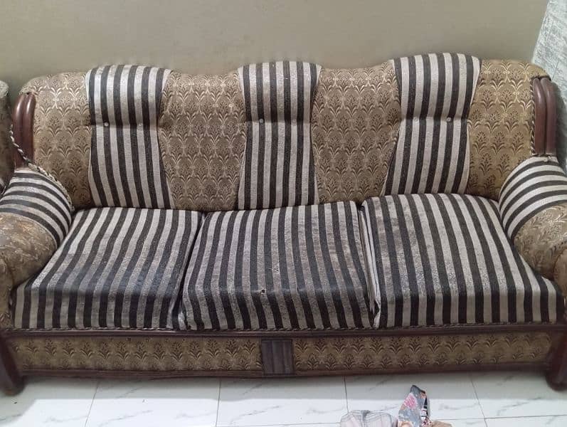 Sofa set for sell 2