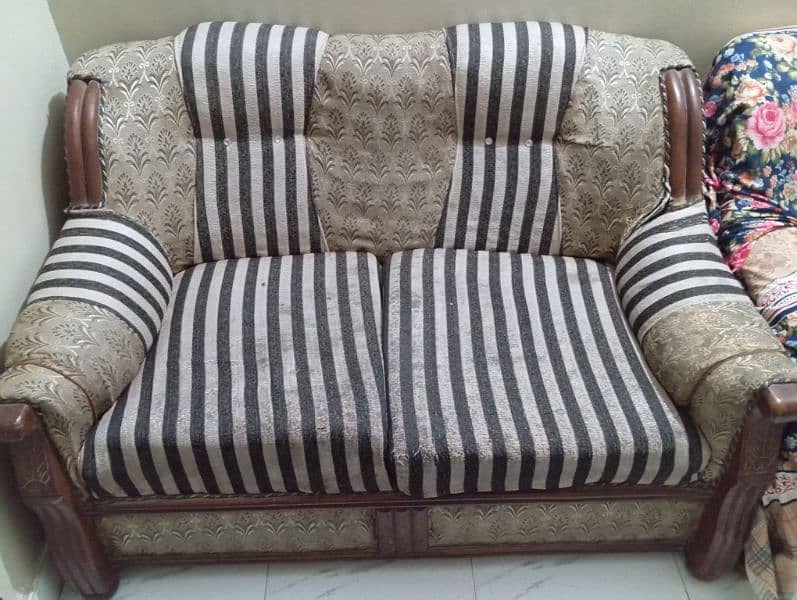 Sofa set for sell 4