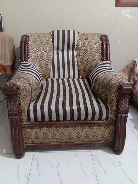 Sofa set for sell 7