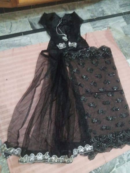 Black net saree 1