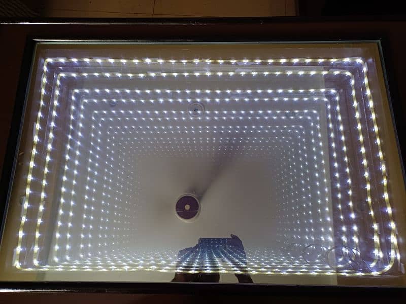 center table ( infinity mirror table) 1