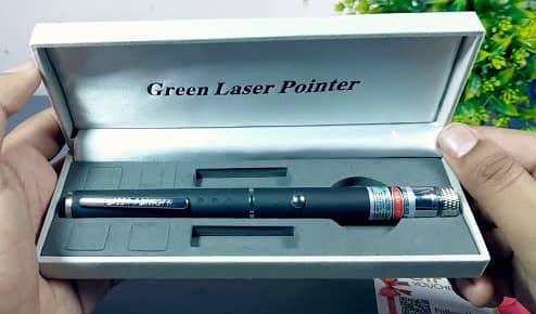 Green Laser Pointer - Light with 4 Patterns in Green Color with 2 Cell 2