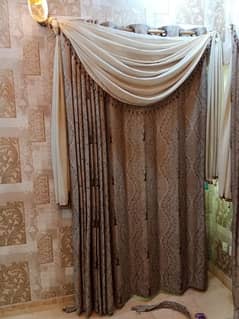 4 curtains