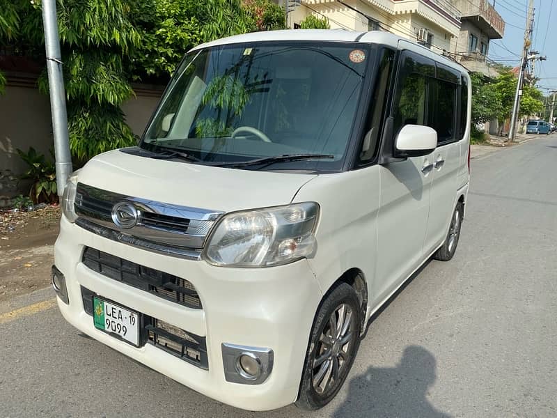 Daihatsu Tanto 1