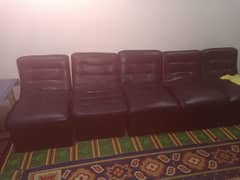black singal sofa