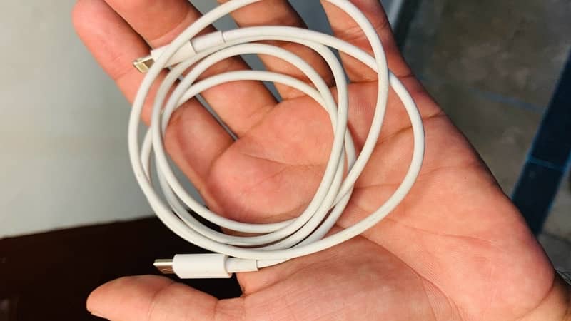 Iphone Oringel Adapter + Original  Cable 1