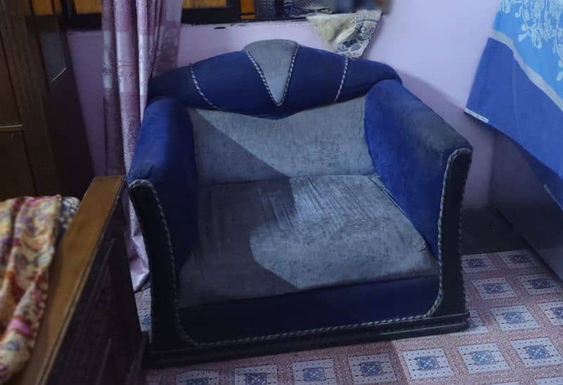 5 seater sofa set ok condition 1