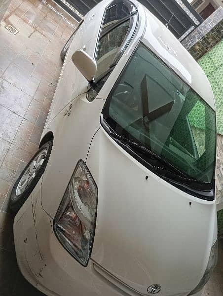 Toyota Prius 2014 4