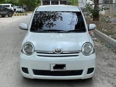 Toyota Sienta 2007