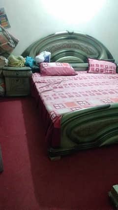 bed set for sale with side table with dressing table without mattress