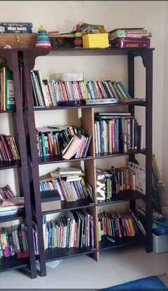 Books Rack
