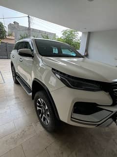 Toyota Fortuner Sigma 2022 mint condition