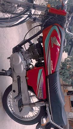 Honda 125 for sale0_3_4_2_6_9_5_9_5_8_9