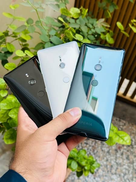 Sony Xperia XZ3 1