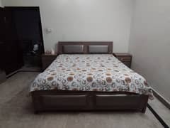 Bed set with tables and modern style dressing