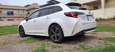 Corolla Touring 2020 - S, Japanese Imported - Hybrid - 2024 import