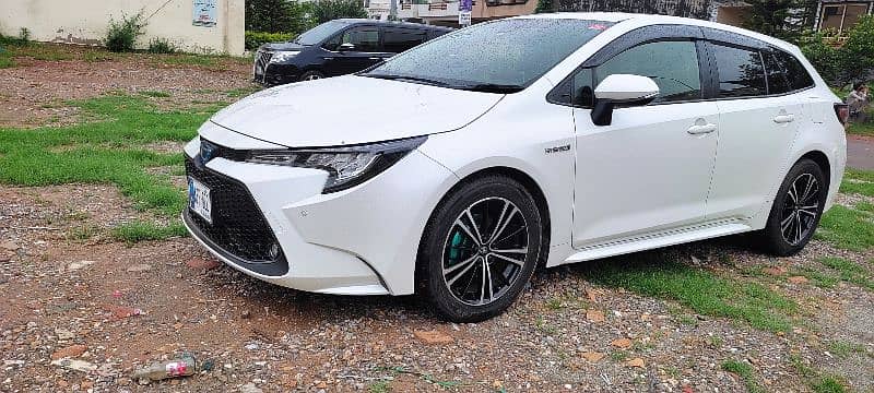 Corolla Touring 2020 - S, Japanese Imported - Hybrid - 2024 import 18