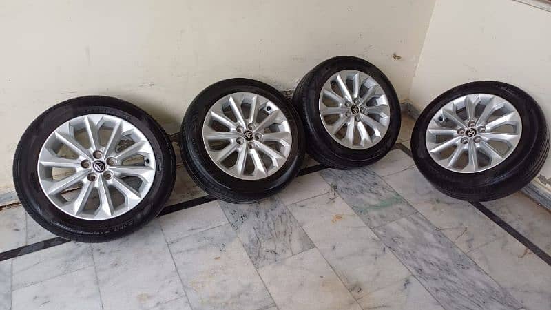 Corolla Hybrid - Original 16" Alloy Rims Original Dunlop 205/55R16 18